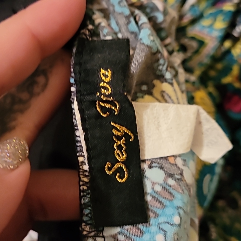Dress - Picture 5 of 6